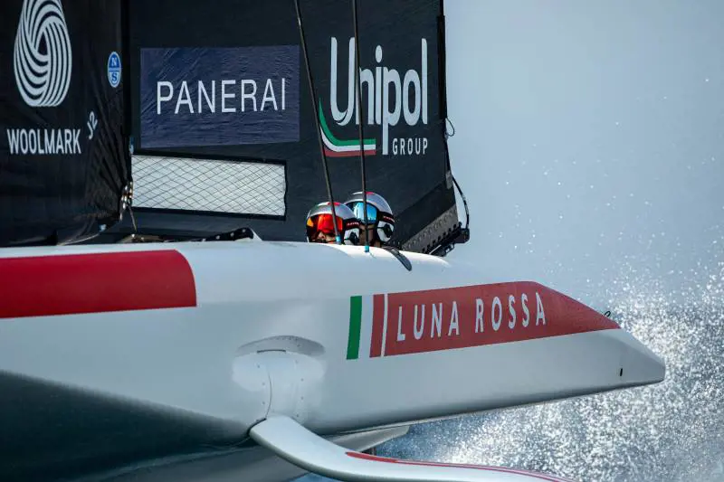 America’s Cup, il duello si ripete: Emirates Team New Zealand contro Luna Rossa Prada Pirelli