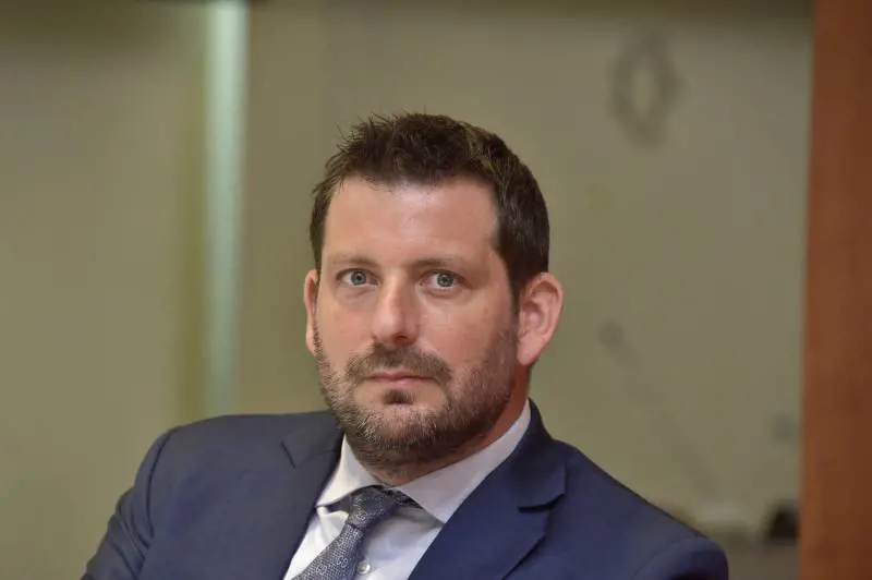 "Per i 2.700 esuberi dell'ex Alitalia va trovata una soluzione di mercato"