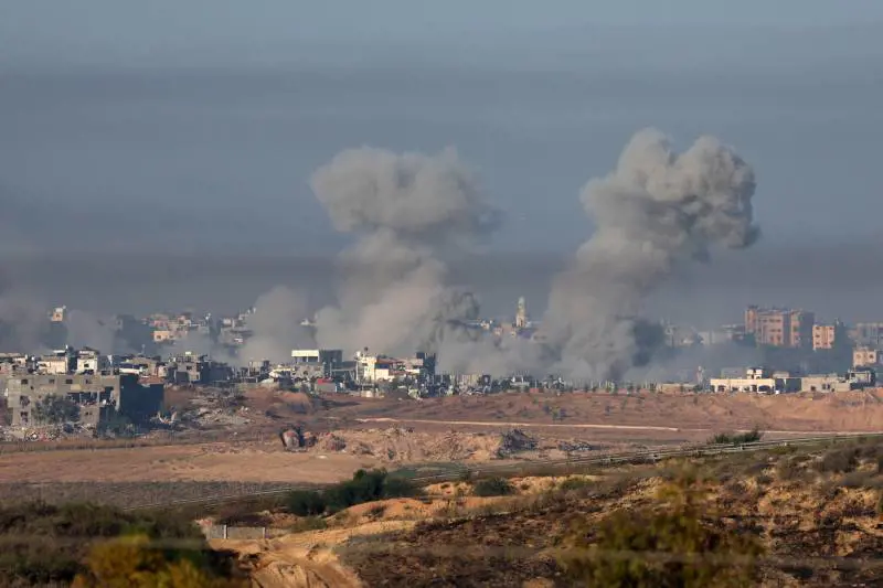 Tank, bombe e blackout: prosegue l'offensiva di Israele a Gaza