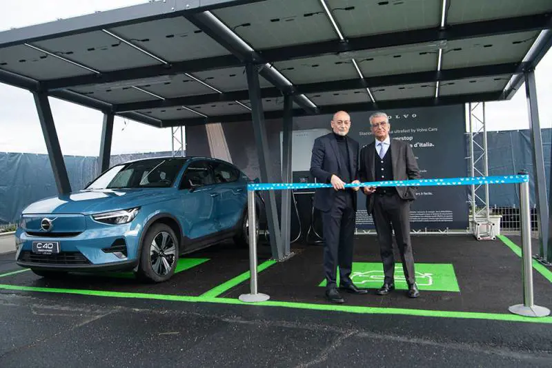 Stazioni di ricarica Volvo: 24 mesi di progetto Powerstop 