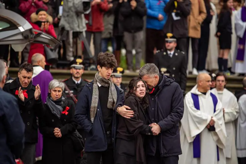 "Sei il mio angelo custode". Il dolore e le lacrime della sorella di Giulia Cecchettin