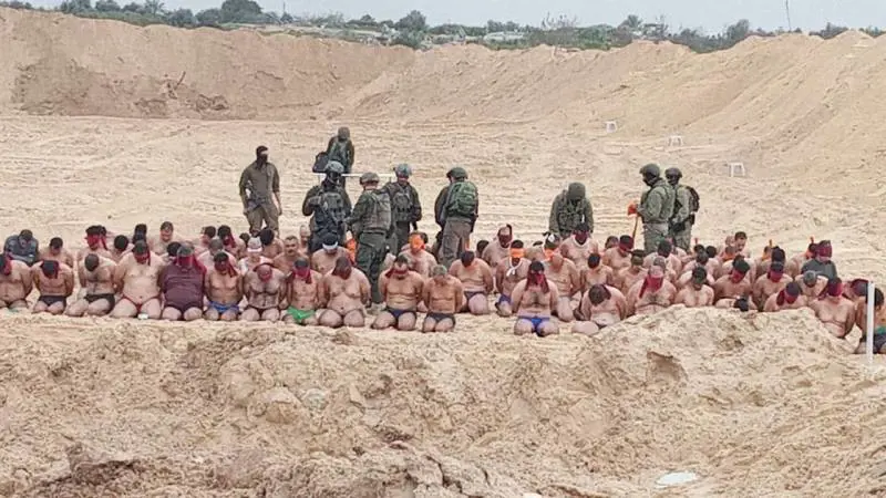 Israele, decine di combattenti di Hamas si arrendono all'esercito a Gaza