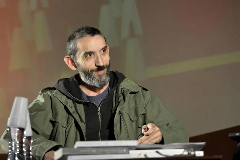 I giovani? Meglio i vecchi