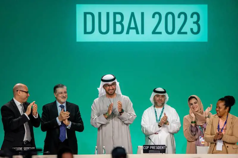 "Abbandonare combustibili fossili". Cop28, c'è l'accordo: cosa è stato deciso