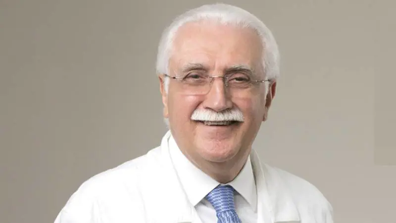 I dolci a Natale: il prof Calabrese ci insegna come gustarli al meglio