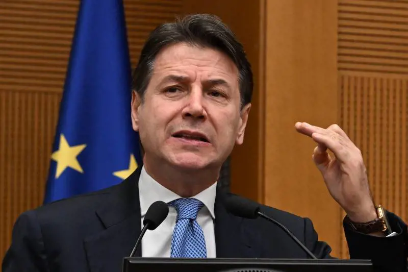 Le "non domande" del "Fatto" a Conte