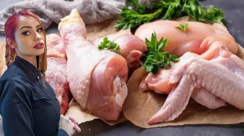 Gli influencer sponsorizzano il pollo crudo. La follia che può uccidere