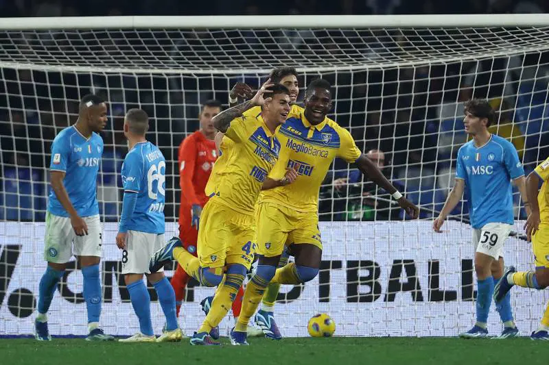 Coppa Italia, poker Frosinone al Maradona: il Napoli va fuori agli ottavi