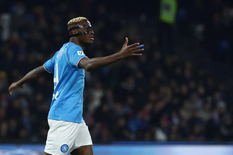 La furia di Osimhen dopo la batosta col Frosinone: cosa succede al Napoli (in crisi)