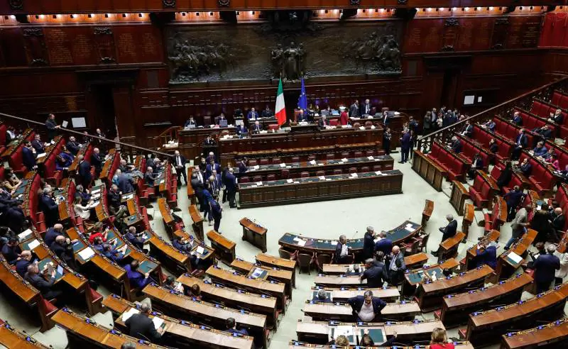 Mes, la Camera respinge l'autorizzazione: no alla ratifica