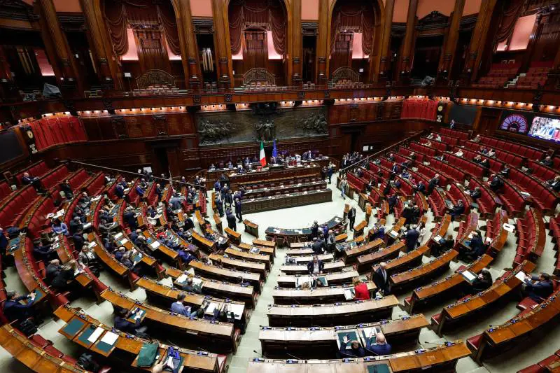 Il "no" dell'Italia non incide sui mercati