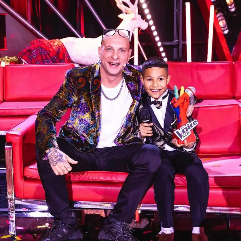 The Voice Kids, vince il piccolo Simone del team di Clementino