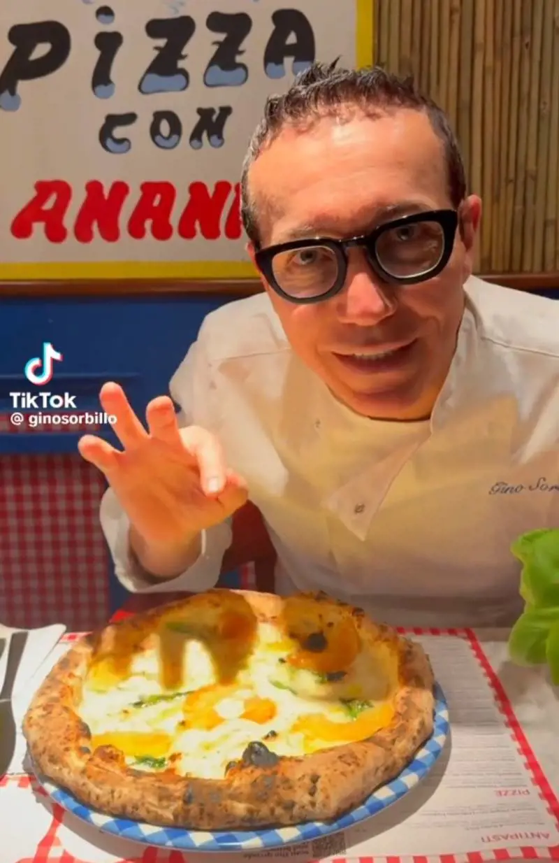 Sorbillo e la pizza all'ananas, ultimo sgarbo alla tradizione