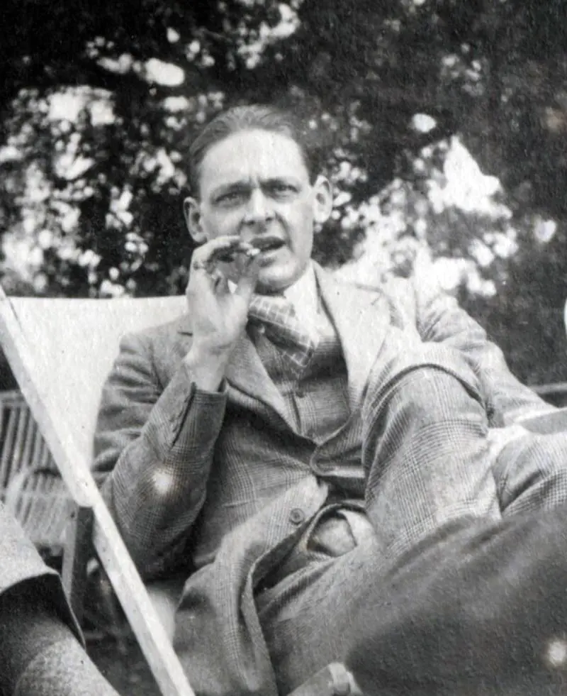 Così un poeta "rivoluzionario" smontò fascismo e comunismo
