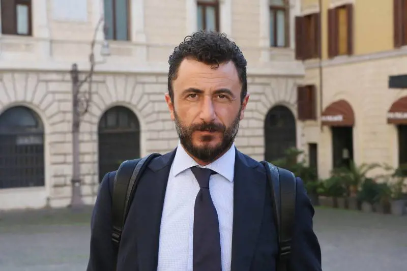 Fdi sospende Pozzolo dal gruppo. La decisione dopo lo sparo di Capodanno