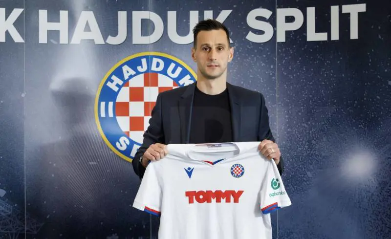 Kalinic ultimo romantico: torna a giocare per sei mesi ad 1 euro di stipendio