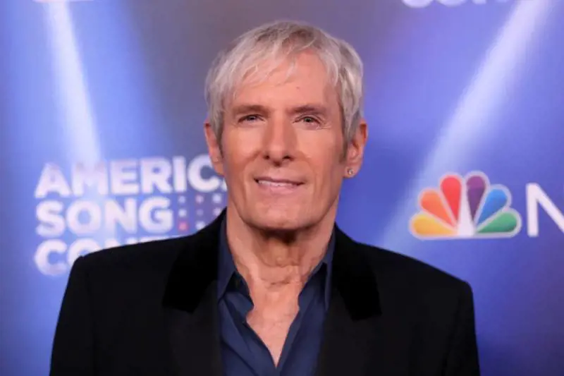 "Cancellati i concerti", Michael Bolton operato per un tumore al cervello