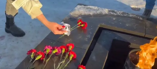 "Rivogliamo i nostri mariti": la protesta delle donne russe al Cremlino