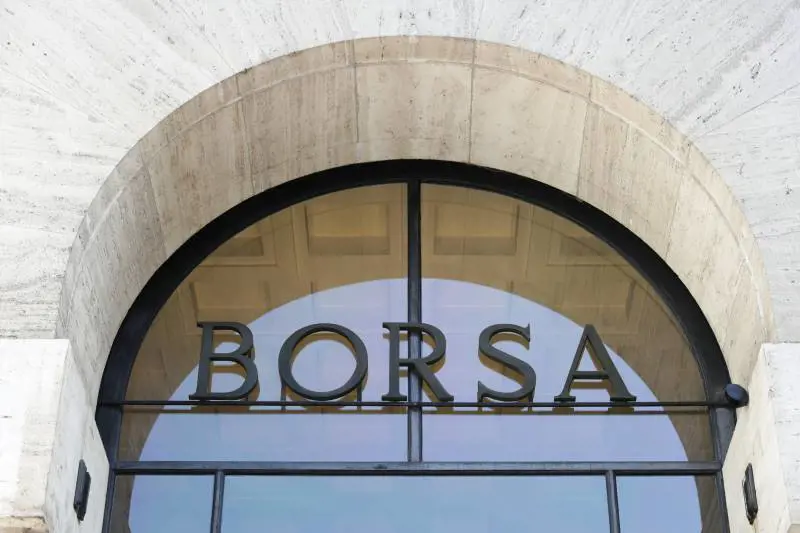 La bufera dei dazi si abbatte sulle Borse: Europa in rosso