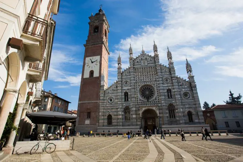 Il Duomo e la Cappella, la Villa Reale e i giardini. Gioielli di una storia secolare da scoprire