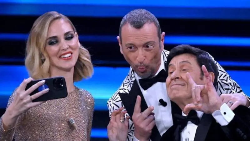 Caso Ferragni, anche Amadeus nel mirino del Codacons