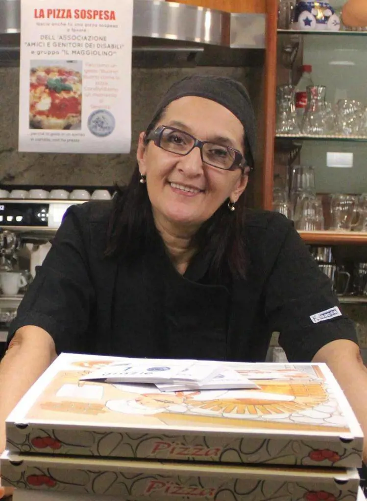Ristoratrice trovata morta, il gelido commento della Lucarelli. Cosa ha scritto
