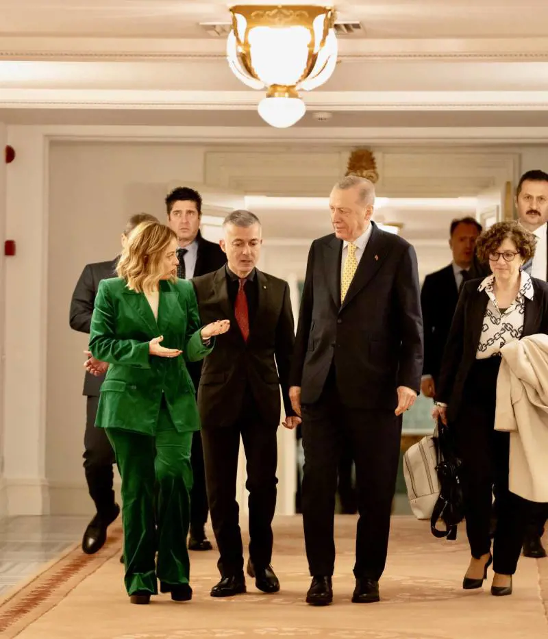Meloni-Erdogan: intesa sui migranti e timori sul grano. Favorire i rapporti tra Ankara e l'Ue