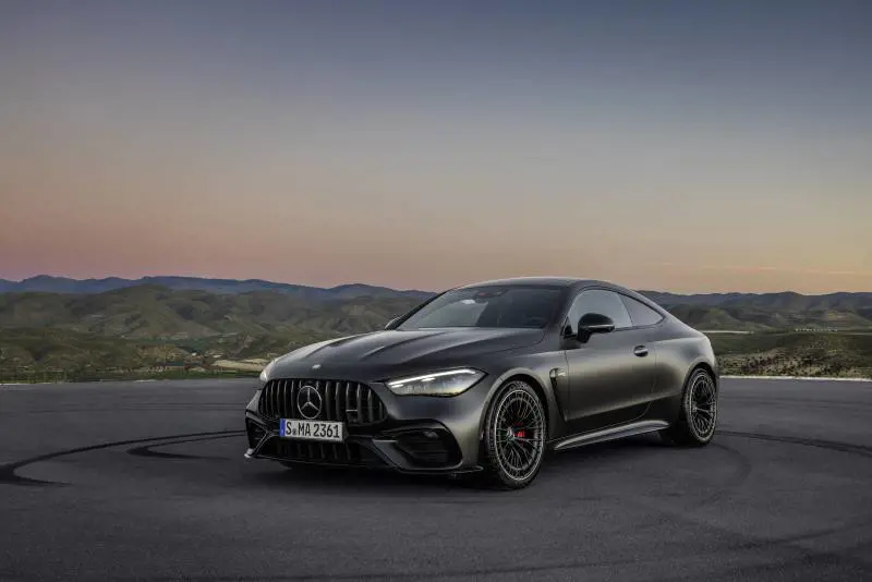 Ecco la nuova Mercedes CLE Coupè: l'elegante dream car sportiva della Stella