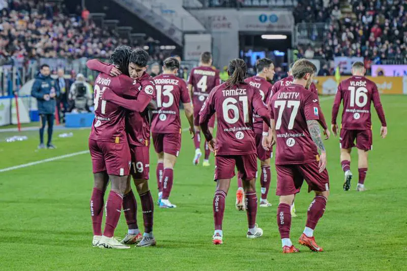Zapata e Ricci regalano tre punti al Toro: 1-2 al Cagliari