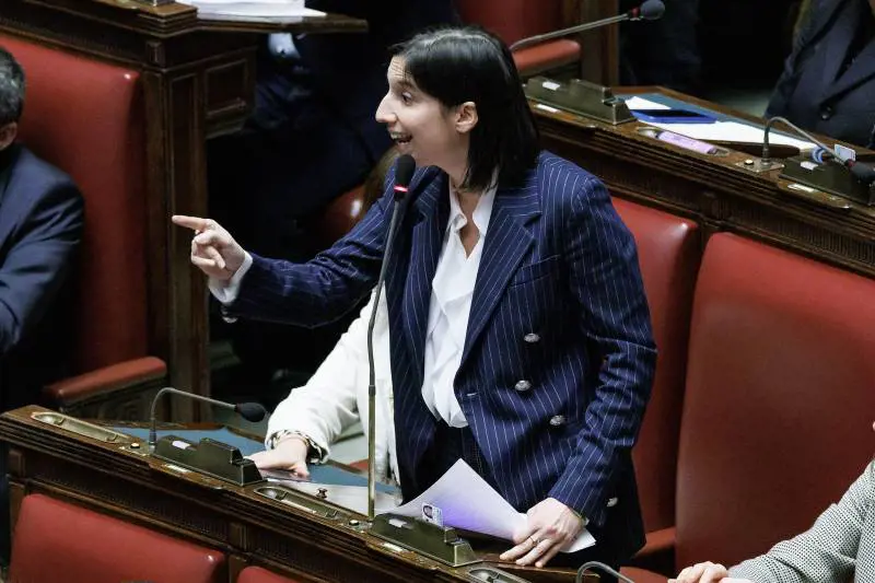 Ma quale "TeleMeloni": sulla Rai il Pd protesta contro se stesso