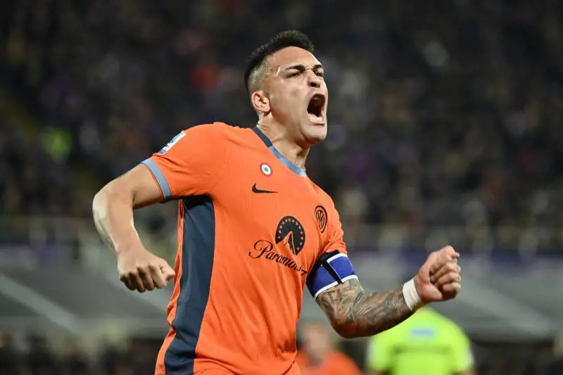 Lautaro contro Vlahovic. Il peso diverso dei milioni e dei gol