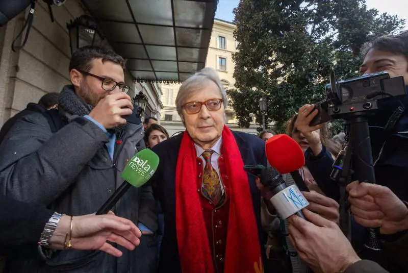 "Mi sono dimesso, ringrazio Meloni". Termina ufficialmente il ruolo Sgarbi nel governo