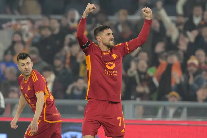 Roma a valanga sul Cagliari: all’Olimpico finisce con un netto 4-0