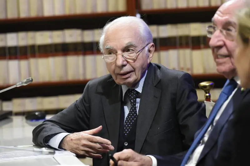 Le carceri bloccano il libro di Amato