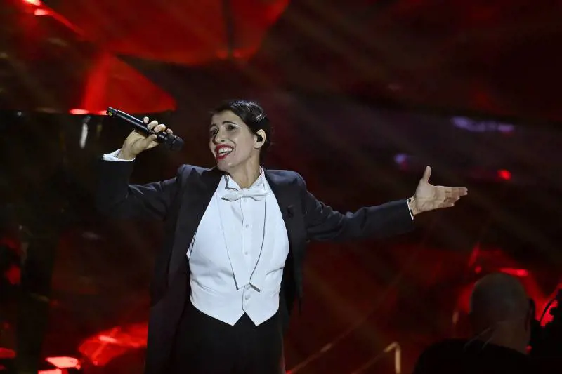 "Mamma mia ragazzi che bomba". L'elogio social di Emanuel Lo a Giorgia