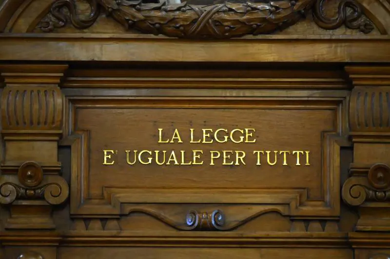 Due tribunali, due sentenze diverse. L'autonomia dei giudici esiste già