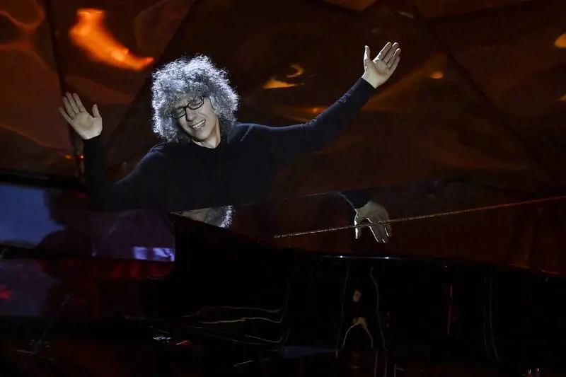 "Una lezione di vita". Anche Meloni emozionata da Allevi a Sanremo