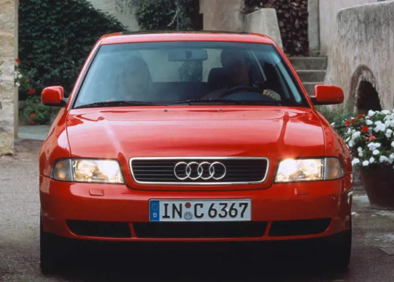 Audi A4, la berlina da rivoluzione copernicana compie 30 anni