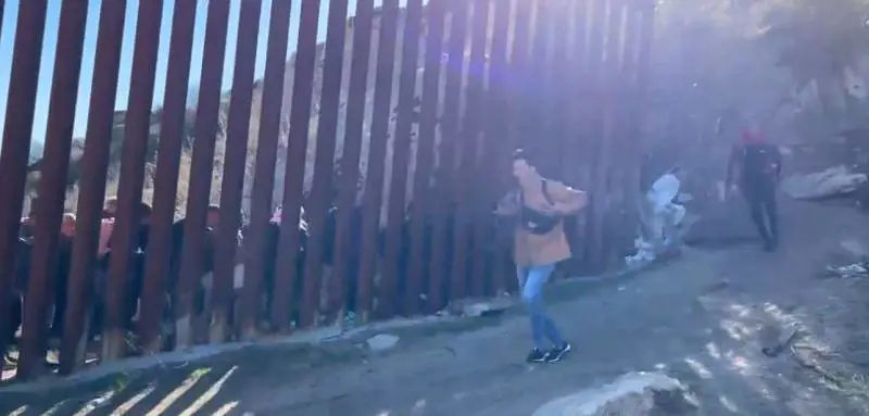 "Usati come armi e spie": così la Cina sfrutta la crisi dei migranti tra Usa e Messico