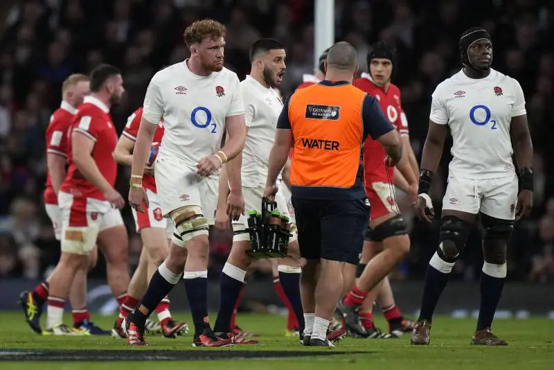 La beffa del rugby "alcohol free" fa infuriare i tifosi di Twickenham