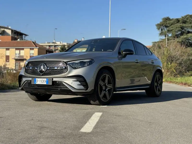 Mercedes GLC Coupè: come va l’ibrido plug-in diesel? La prova 
