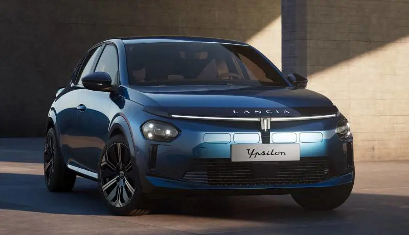 Quelle auto compatte alla ri-scossa: dalla nuova Lancia Ypsilon alla C3
