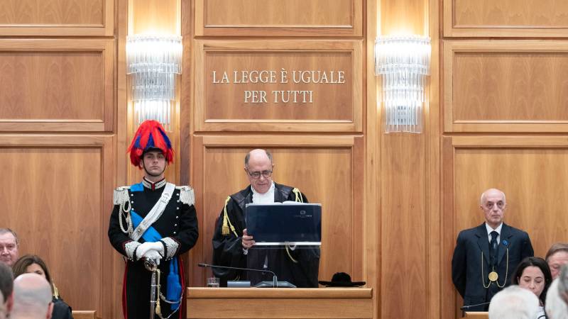 La Corte dei Conti promuove l'Italia su Pil e debito. "Vigilare su salari welfare e balneari"