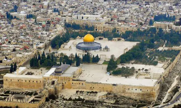 Netanyahu limiterà l'accesso alla Spianata agli arabo-israeliani: i rischi della mossa