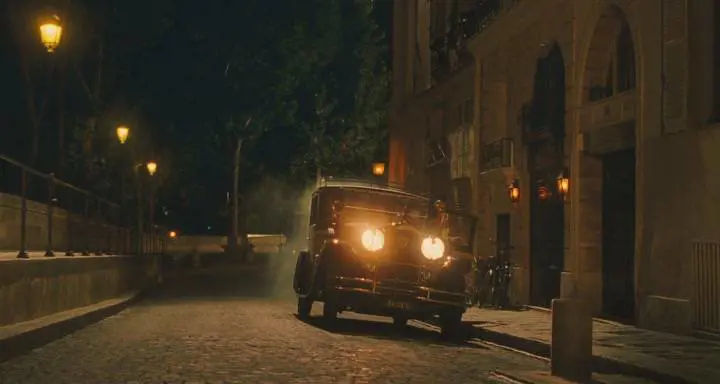 La Peugeot che viaggiava nel tempo in Midnight in Paris