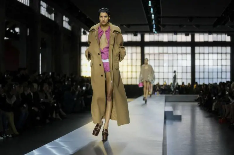 Rivoluzione nella moda: valzer dei direttori creativi e ricerca di una nuova visione