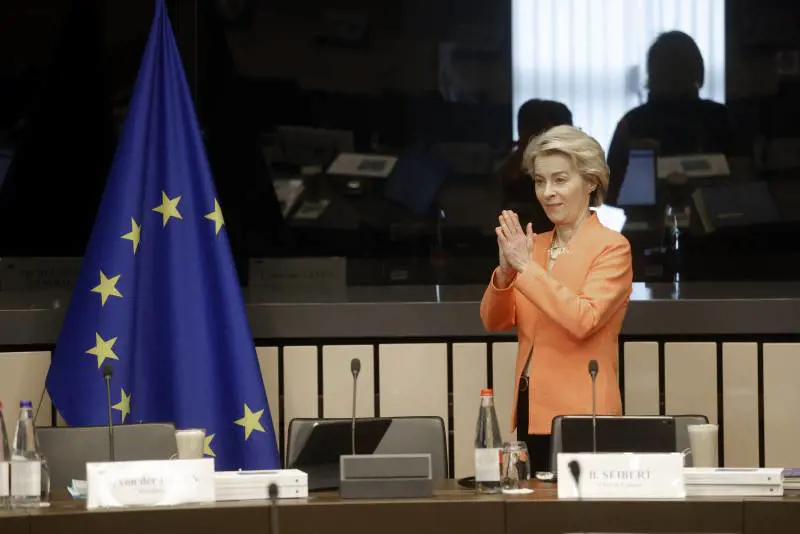 Von der Leyen: "Guerra con la Russia? Non imminente ma non impossibile"