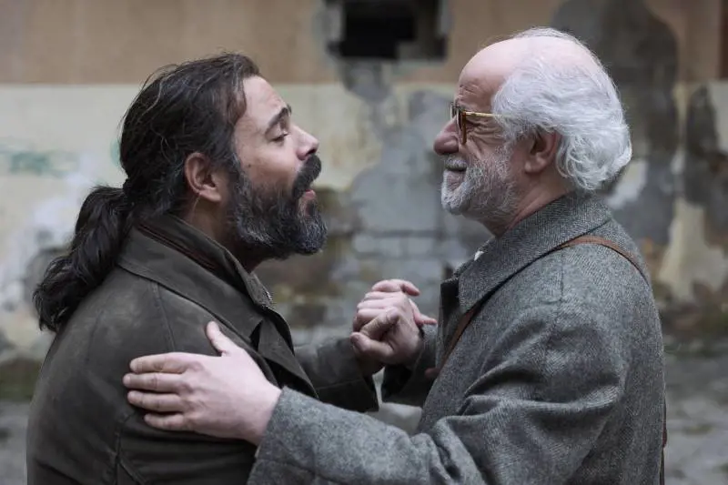 Caracas, la recensione del nuovo film di Marco D'Amore