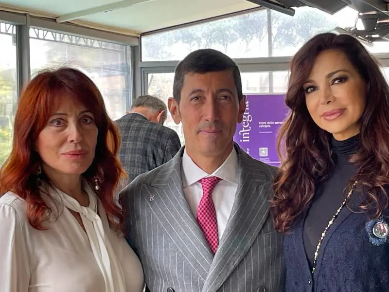 Daniela Vergara e il professore Lino Businco di Rienzo