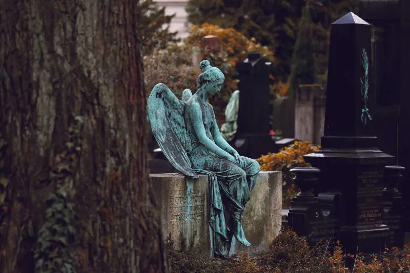 Perché al funerale di un bambino si dubita di Dio